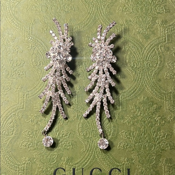 NWT Elegant Silver Crystal Rhinestone Earrings Clip On - Picture 5 of 15